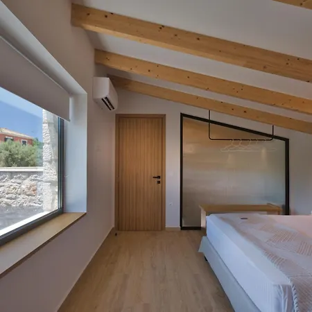 Revello Villa Lefkáda